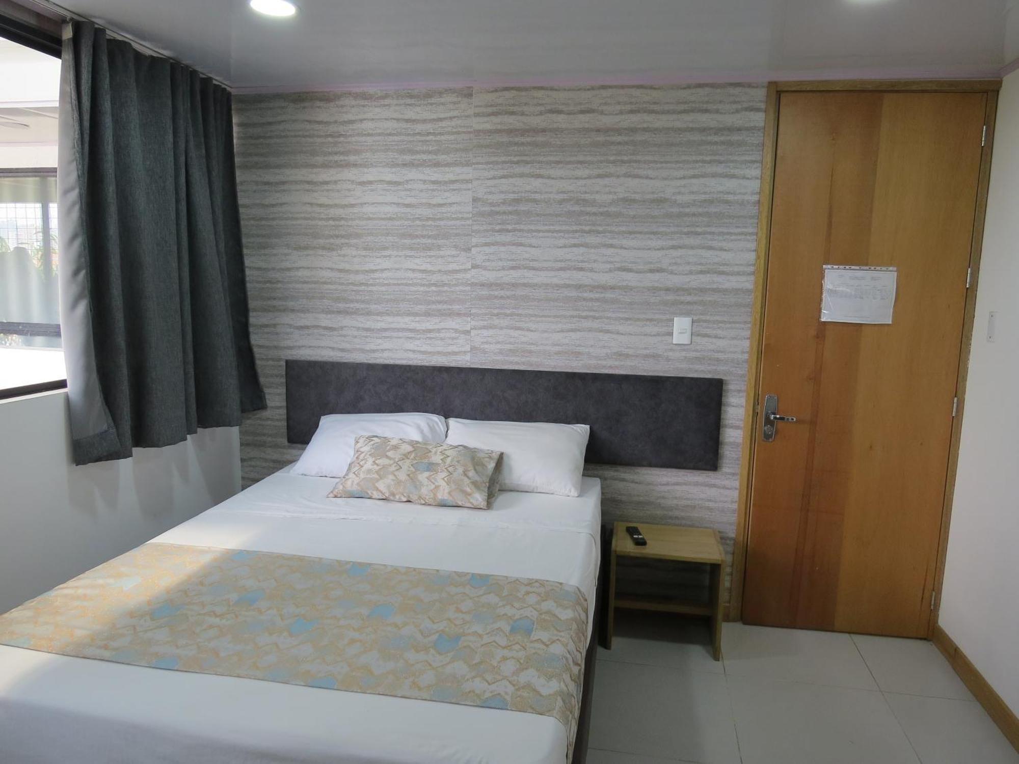 Hotel A & A Santa Alejandria Medellín Buitenkant foto
